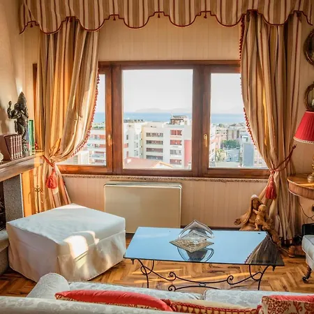 Prestigioso Attico Panoramico * Cagliari